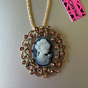 Retro Memory Portrait Resin Pink Crystal Pendant Chain Necklace NWOT